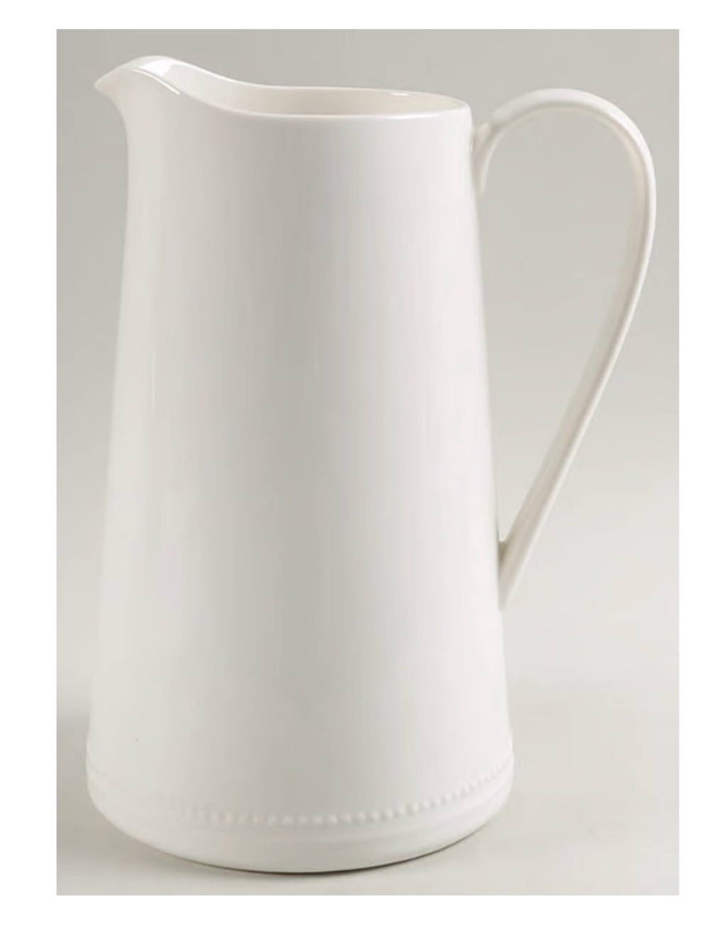Casa
by EATON DINING
White Ceramic Pitcher -
